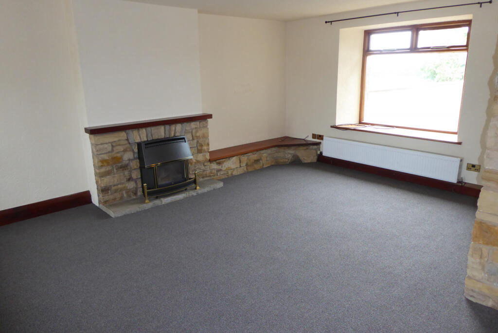 3 bedroom Semi Detached for rent