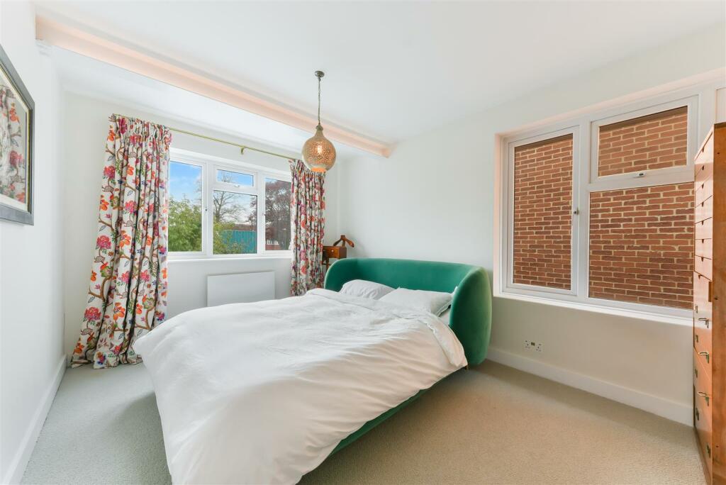 22 Hood Road,30.jpg