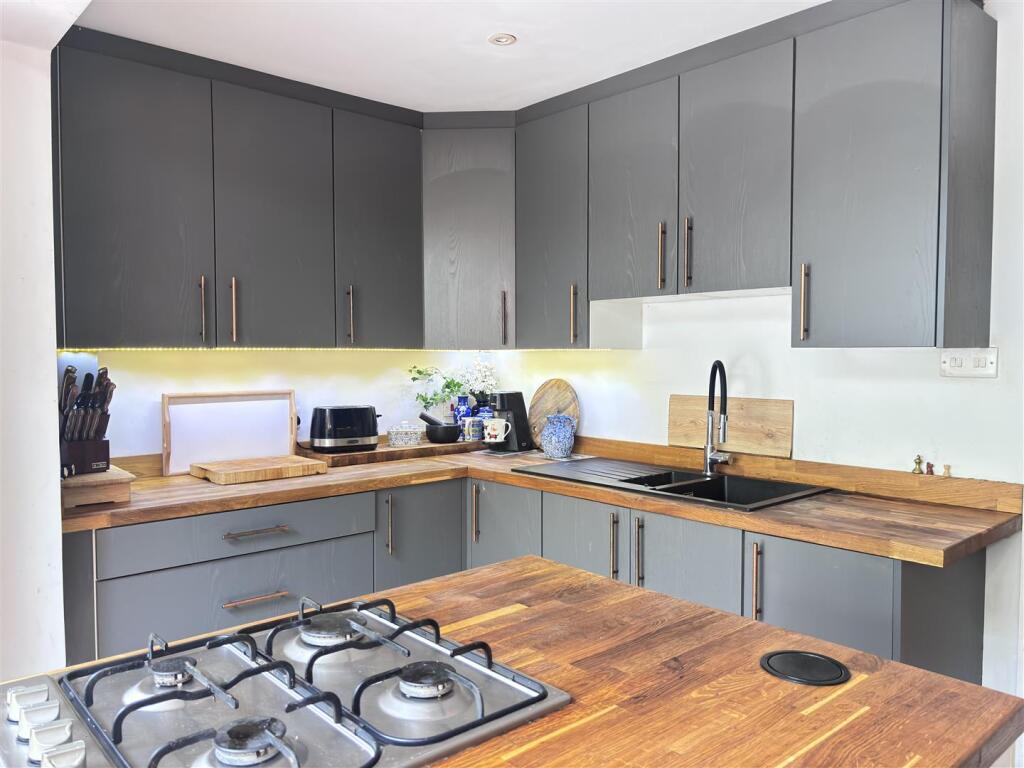 Primrose Kitchen 2.jpg