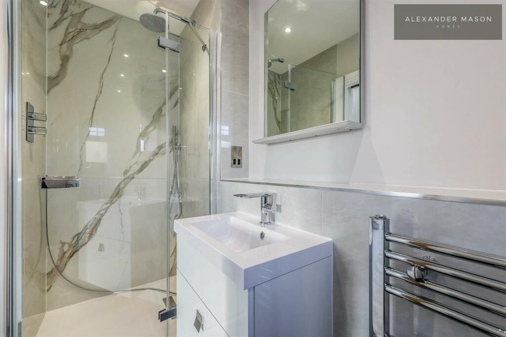 Ground Floor Ensuite