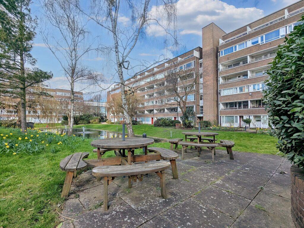 Lemare Lodge- Outside Benches