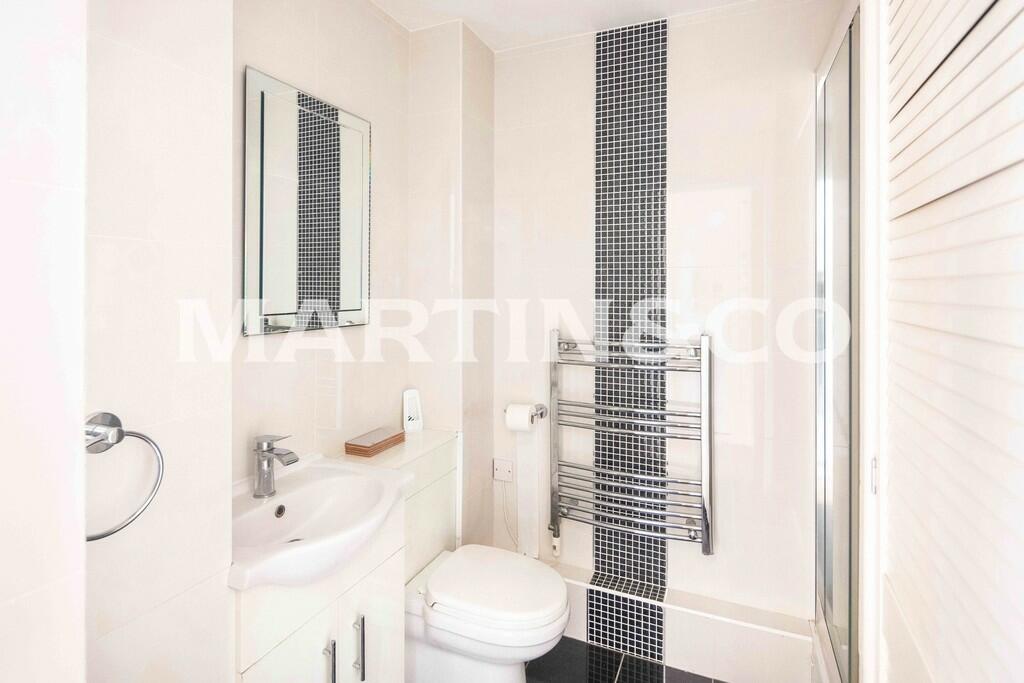 9_Bathroom
