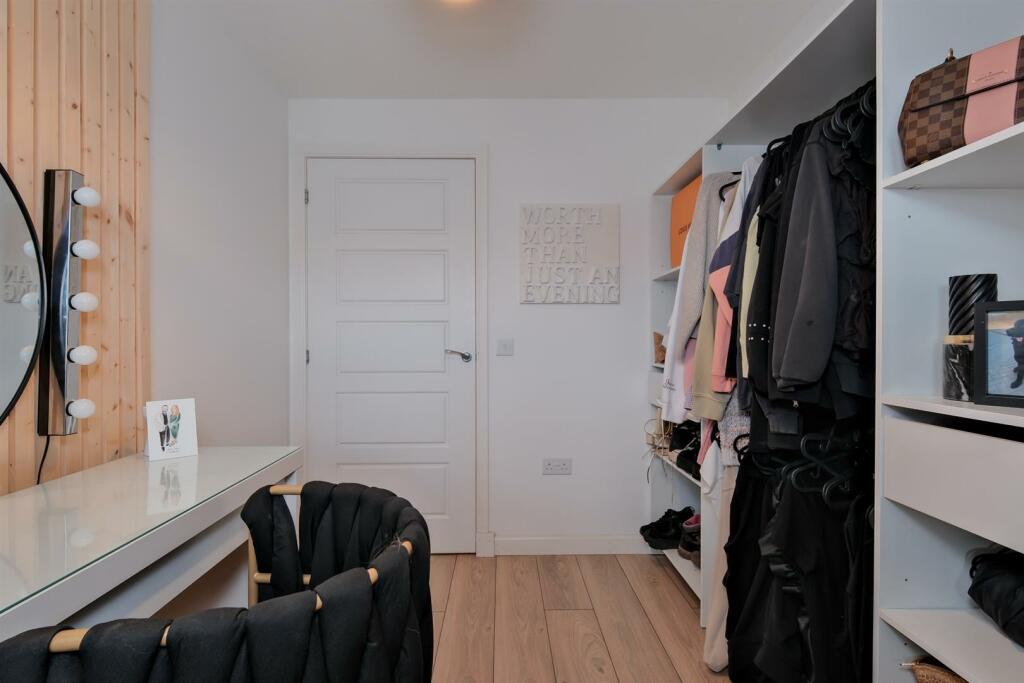 022-14 Brock Place Motherwell ML1 1AH.jpg