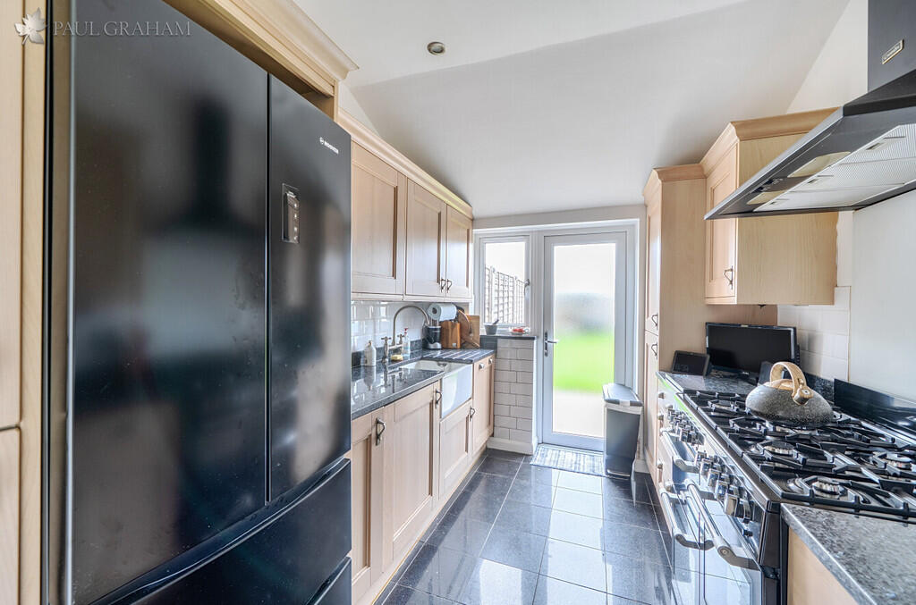 949855b5-4bb2-40c...