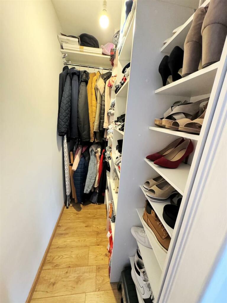 Walk in Wardrobe