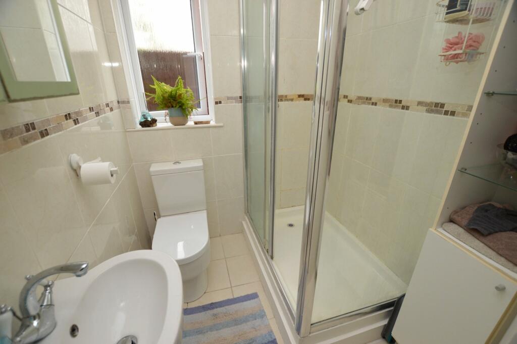 GF Shower Room