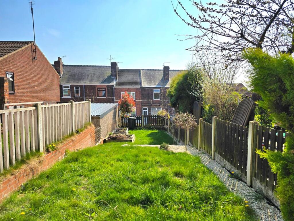 Rear Garden NEW.jpg