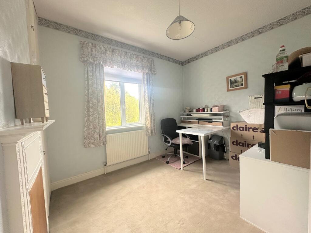 29B84FC0-CD99-4051-B505-CFF772D014BD