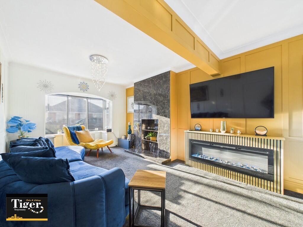 CAM02176G0-PR0514...