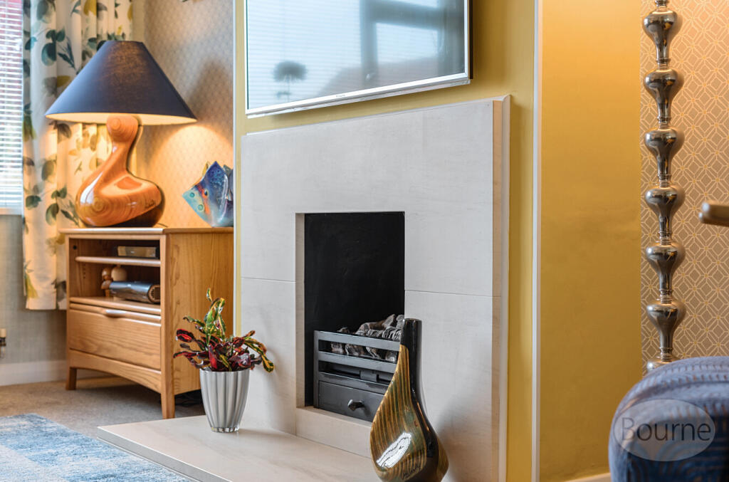 e7e76281-c5bb-465...