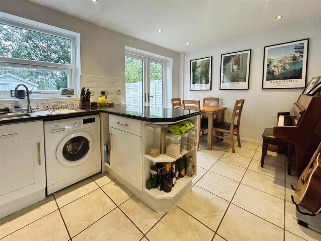 b777d1a1-F-4538-8353-CC8011C494EA-7334-000005063F8