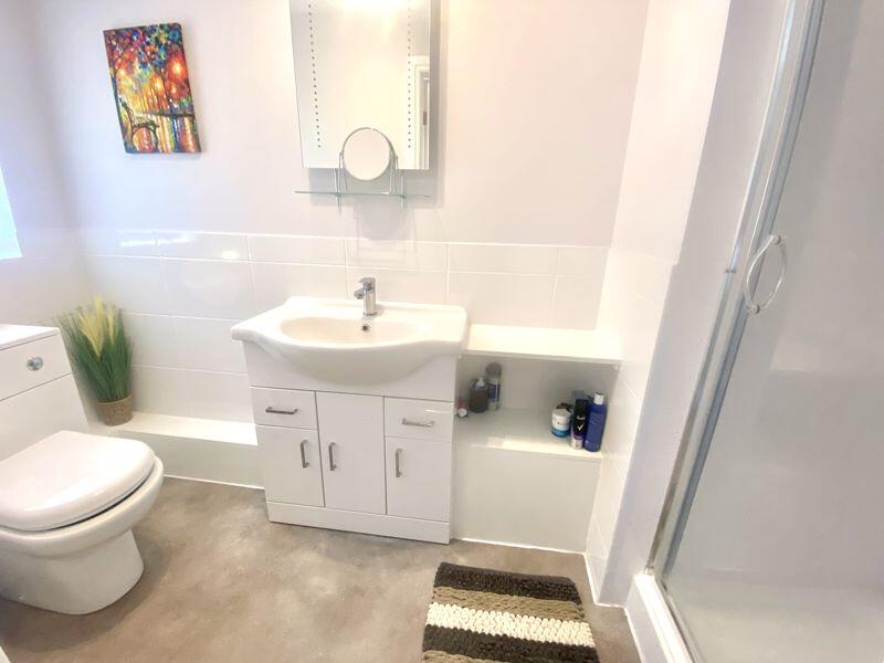 Ensuite Shower Room