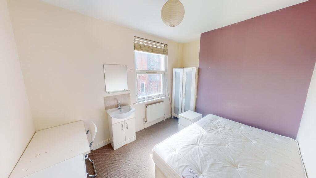 28-Russell-Street-08042023_163821