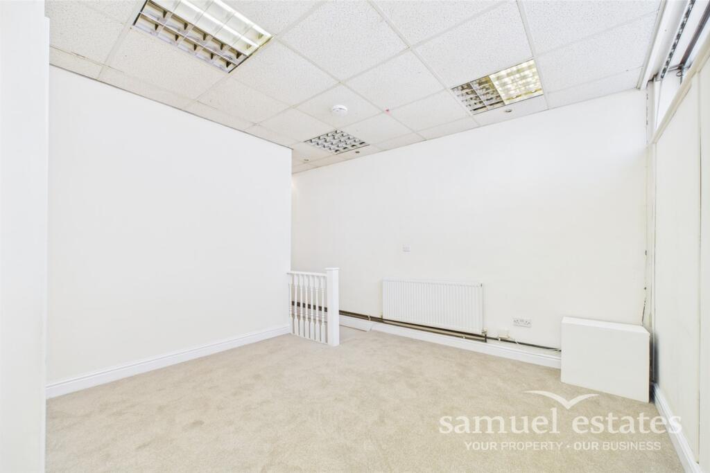 Studio / Reception