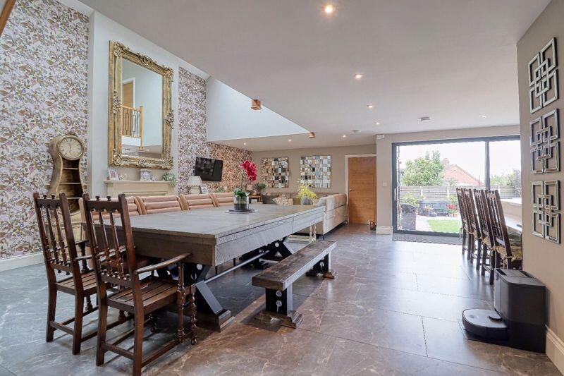 Kitchen/Diner/Lounge