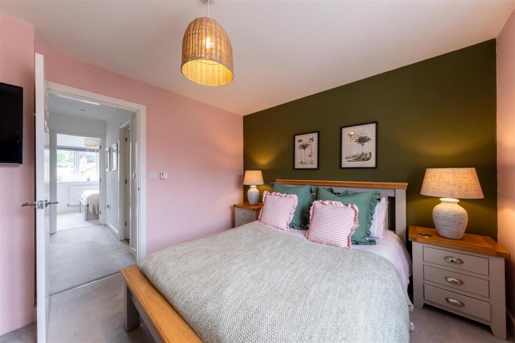 7 Daffodil Lane-015.jpg