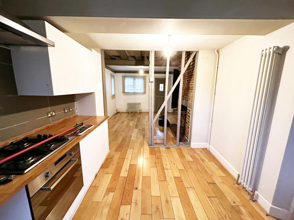Kitchen T202512231257.jpg