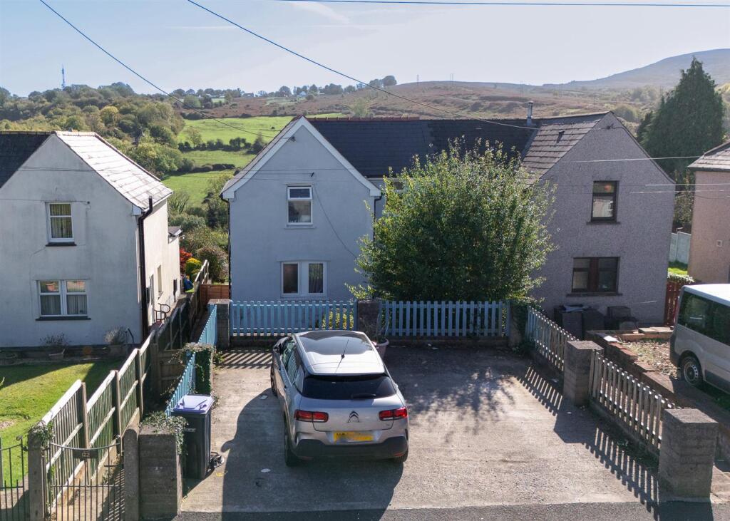 122 Blaendare Road-37.jpg
