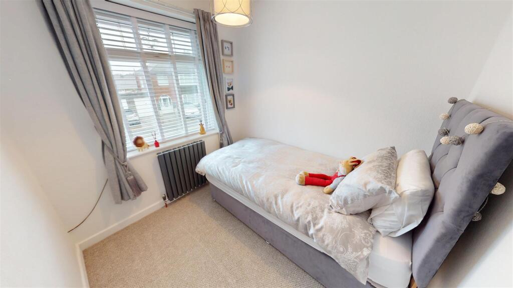 Sandfield Road Bedroom