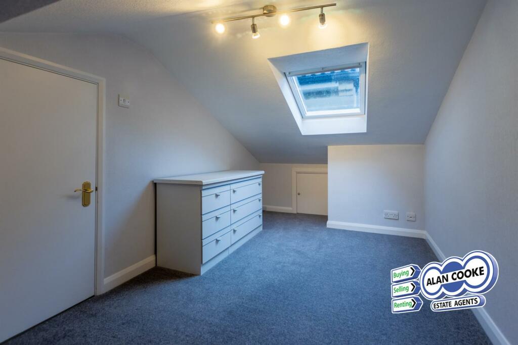ANNEXE TO BEDROOM 3