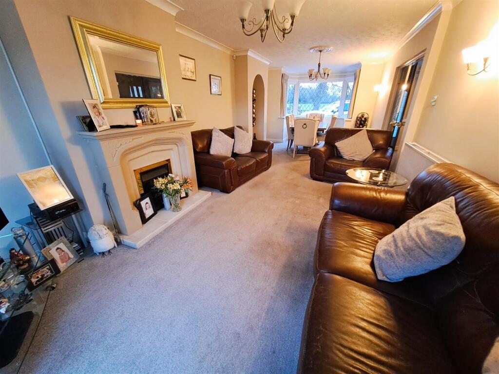 Through Lounge/Diner