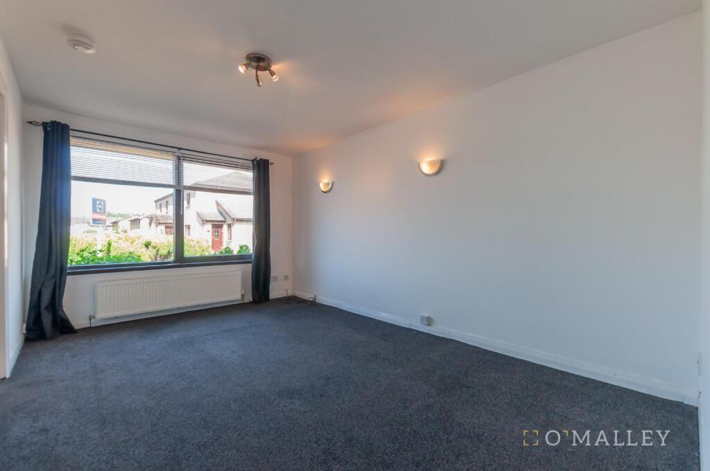 7. Living Room 1.jpg