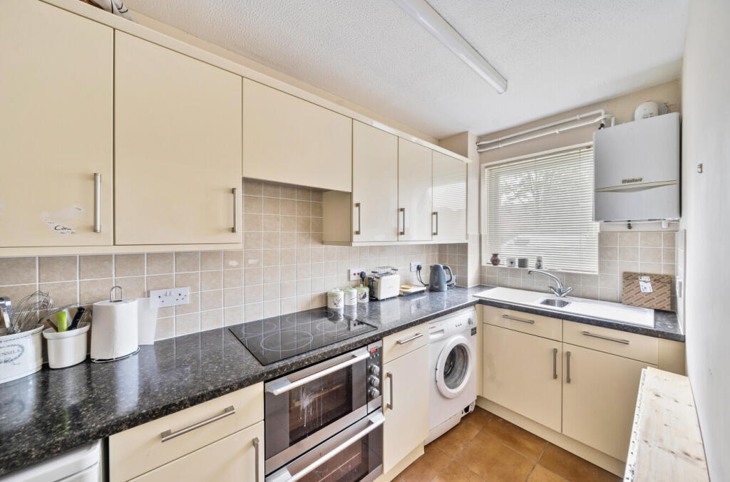 1300517-1-6830418...