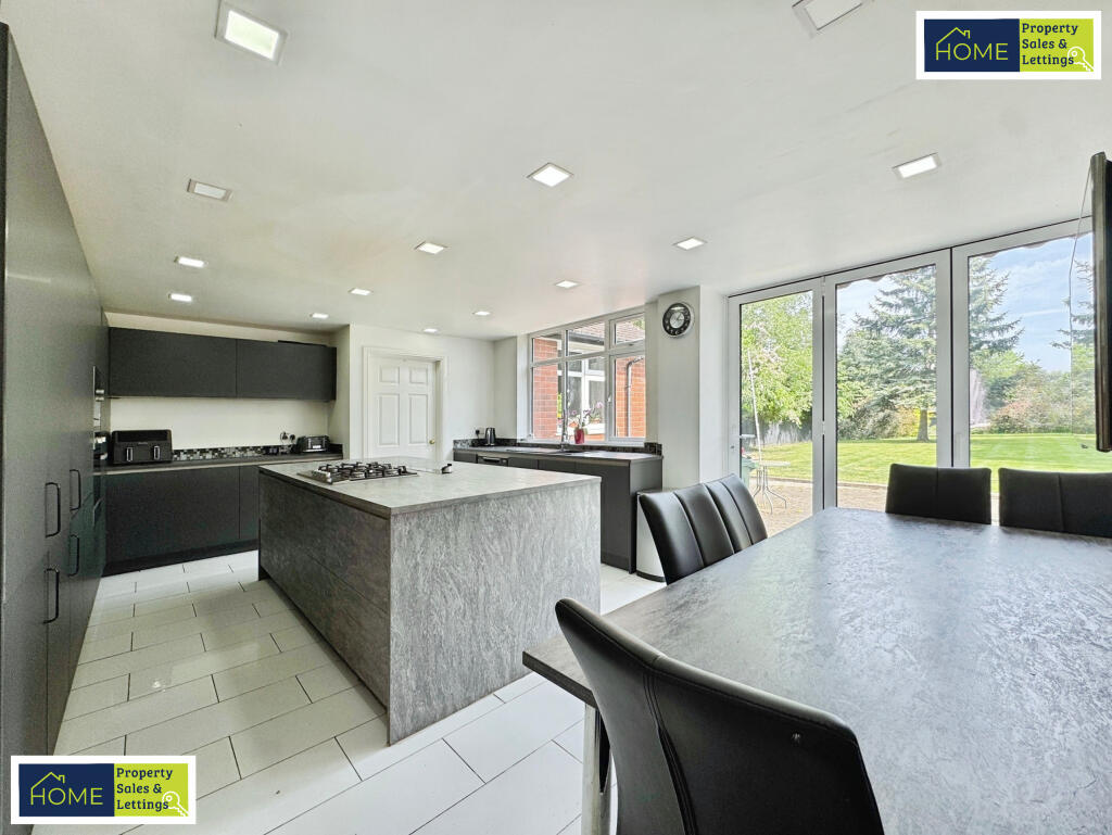 585 Loughborough Road, Birstall, Leicester, LE4 4N