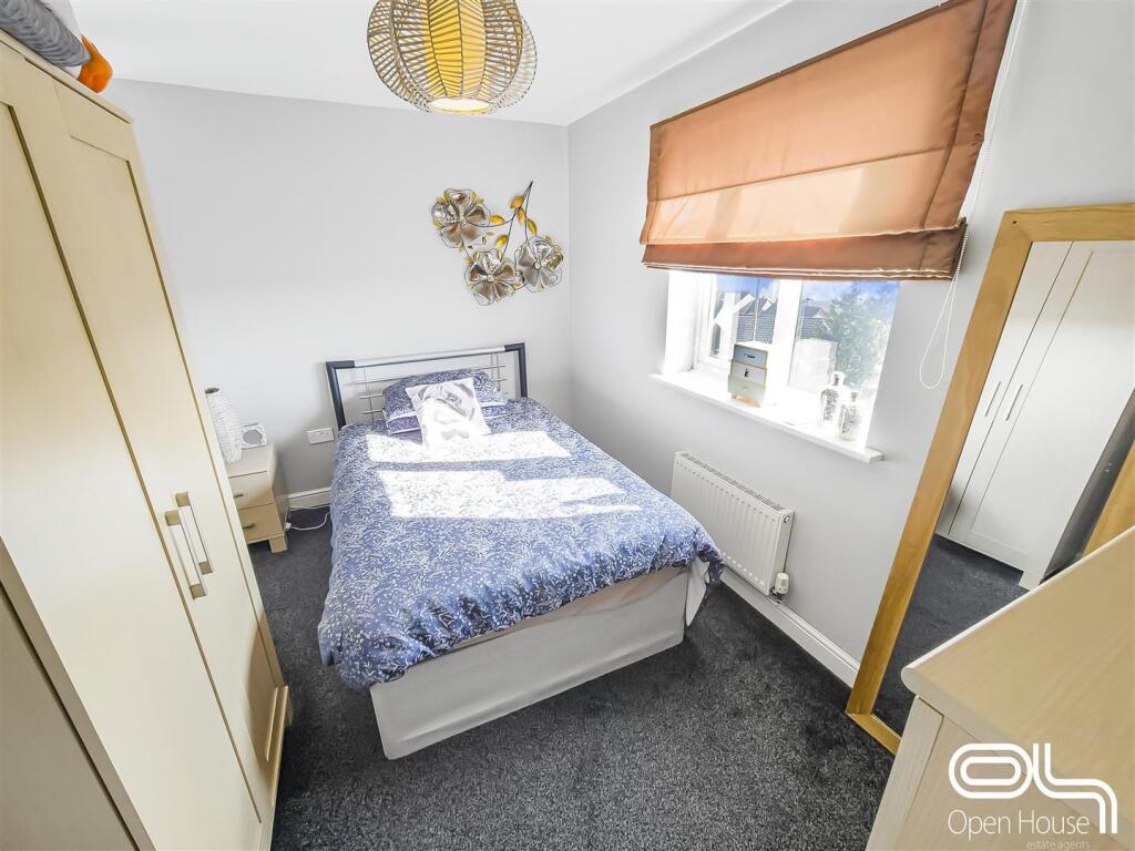 Doveridge Road, Burton on Trent (20).jpg