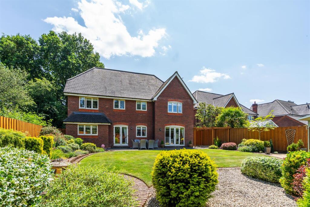 4 Hinchwick Court_22.jpg