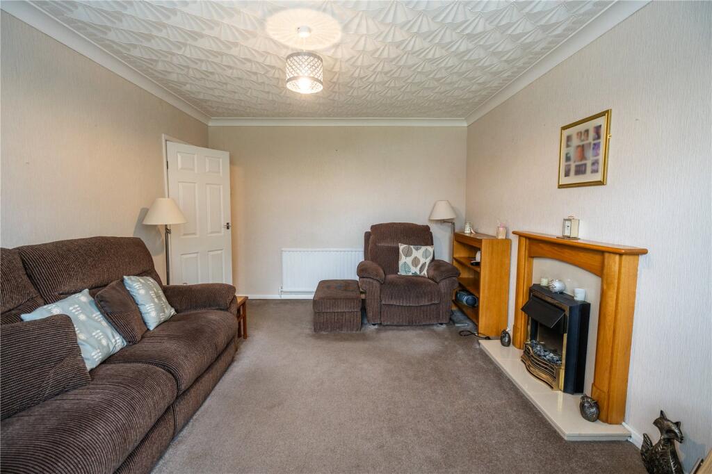 Living Room (2)