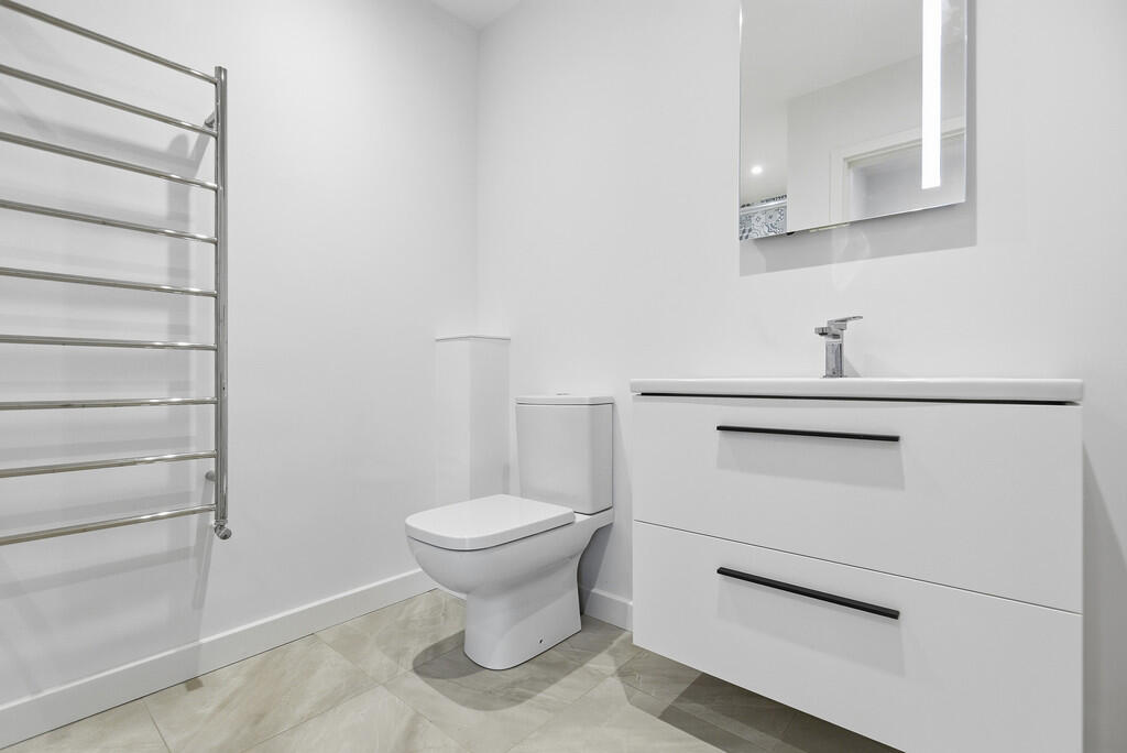 2 Blackheath Road...