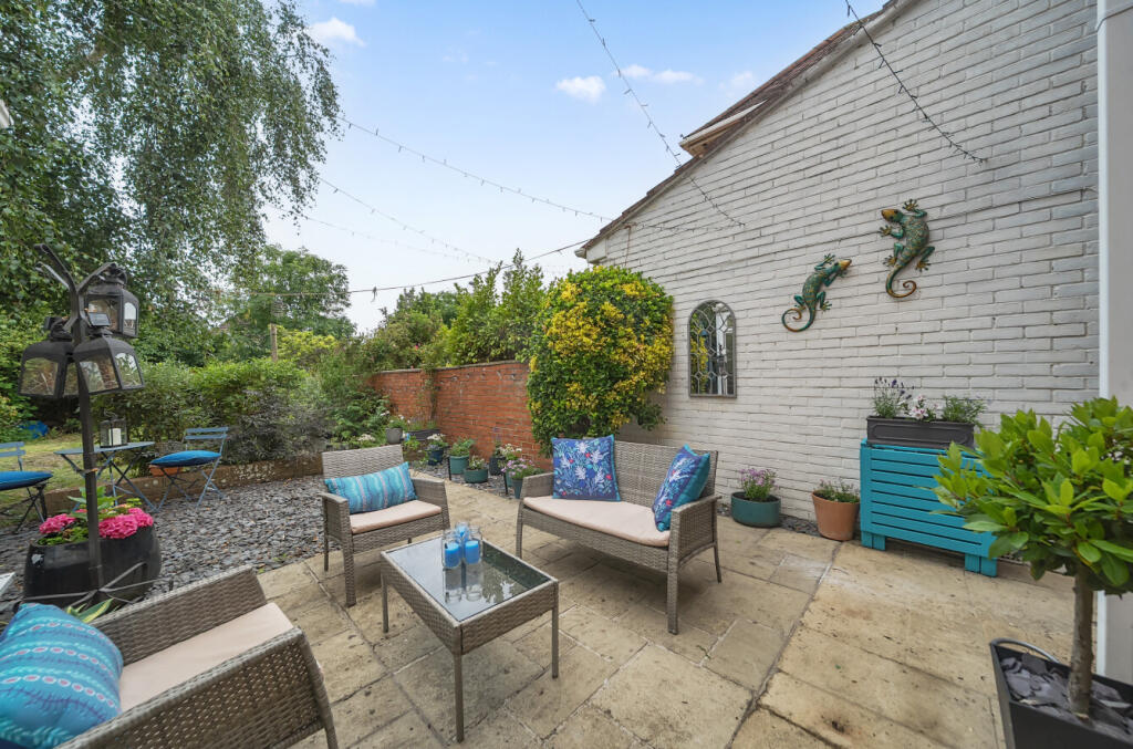 1307273-16-685a9e...