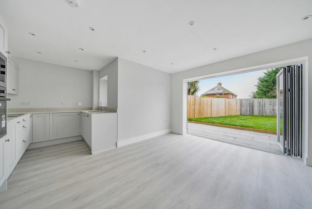 Kitchen Dining Room (4)
