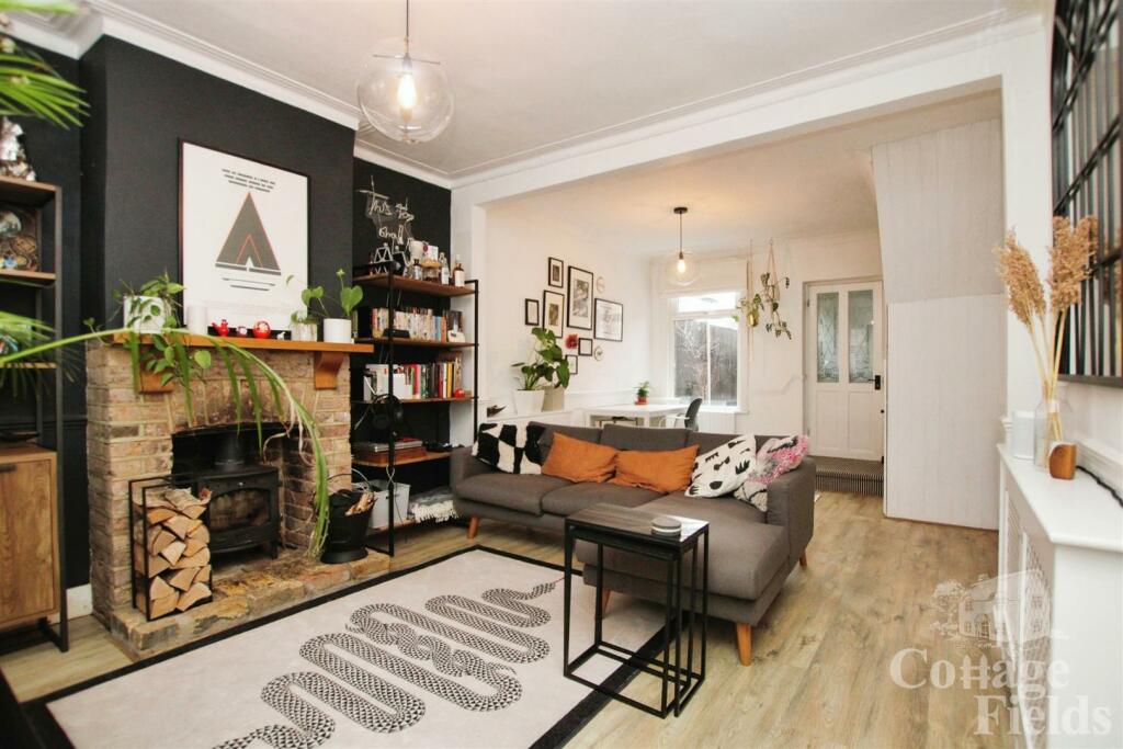 living 20room 20 284 29.JPG