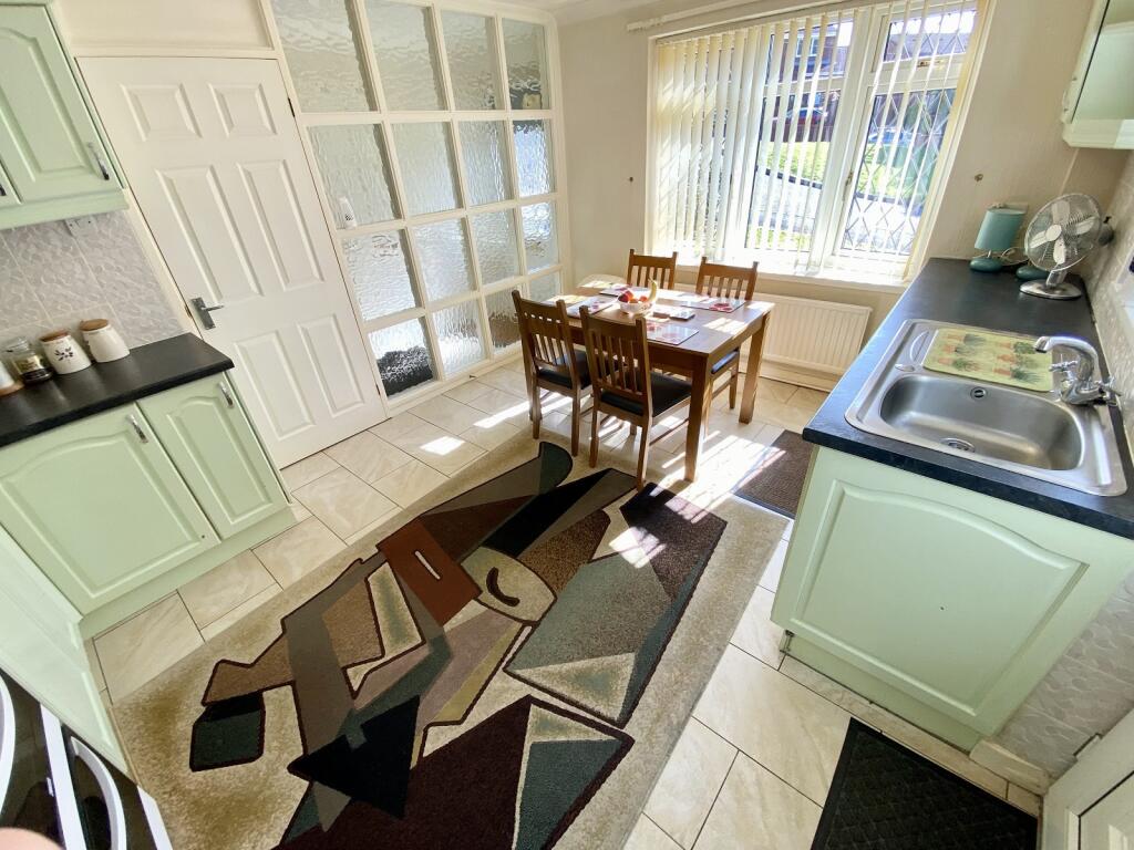 Kitchen/Breakfast Room