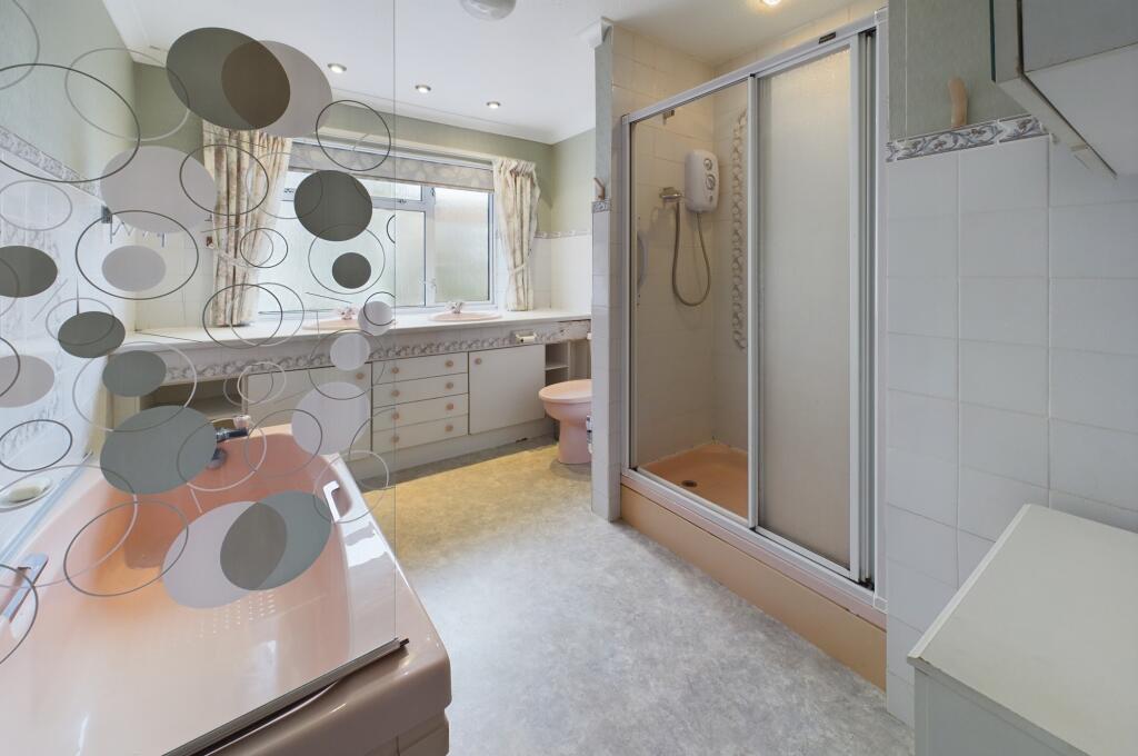 CAM02545G0-PR0308-STILL005