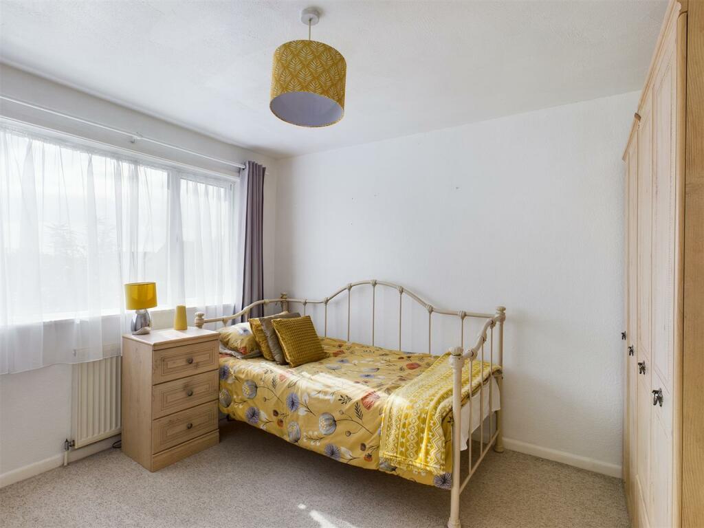 Back Double Bedroom.jpg