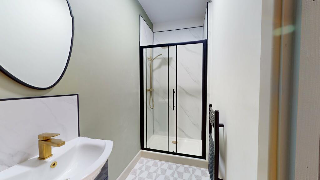 Flat-5-59-Forest-Roa