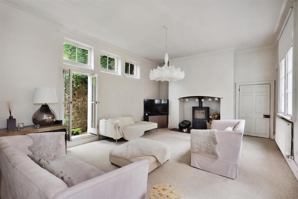 No 2 The Courtyard Wessington Court Woolhope (42).