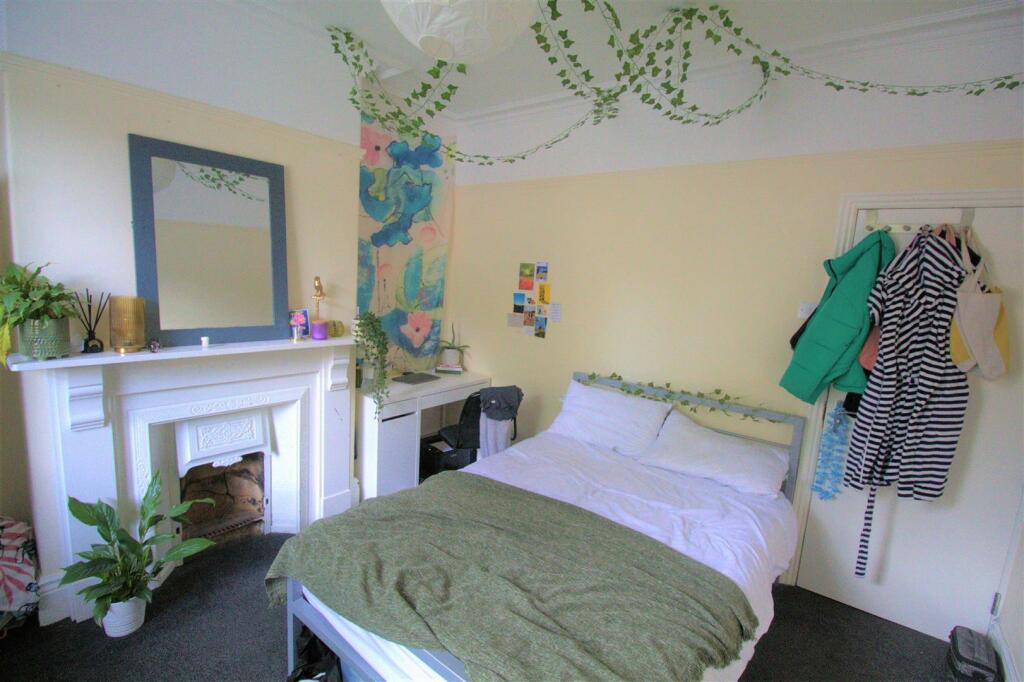 Bed 1