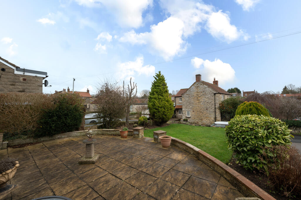 Highstones TLD (Exteriors) (2 of 8)