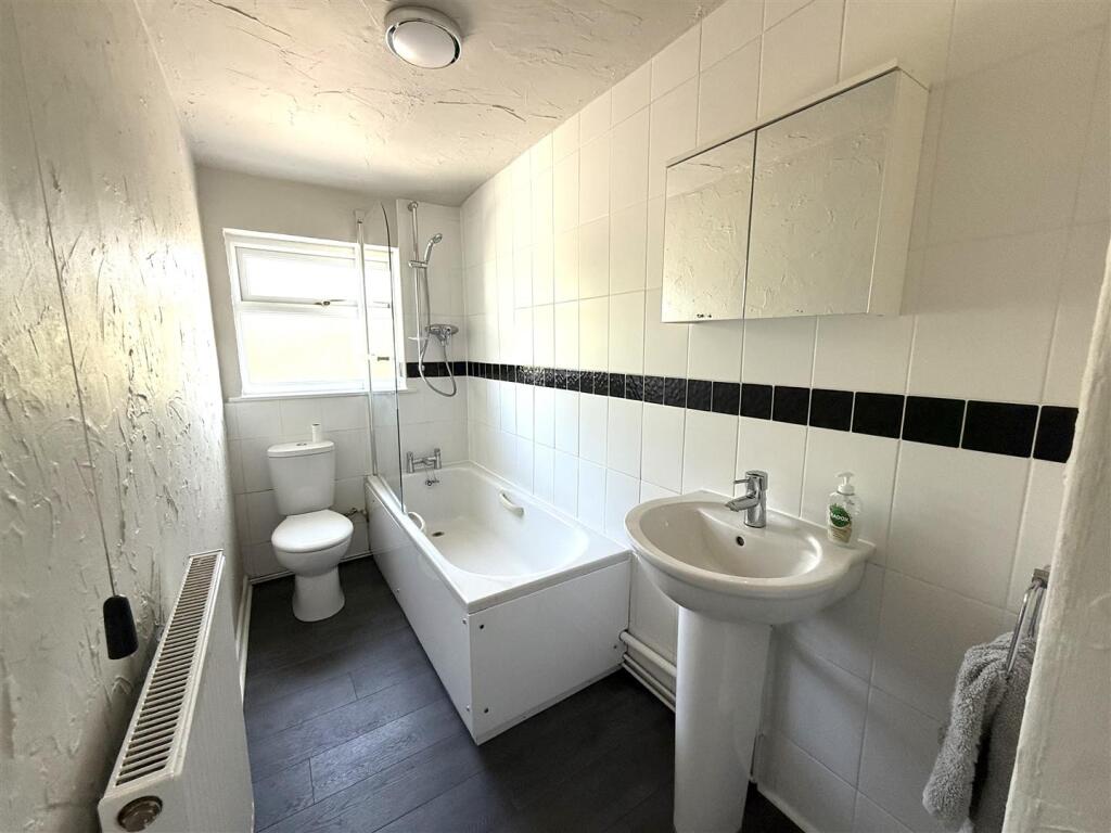 85 armitage bath.jpeg