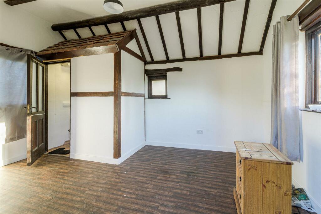 Cooperage Farm, Meriden