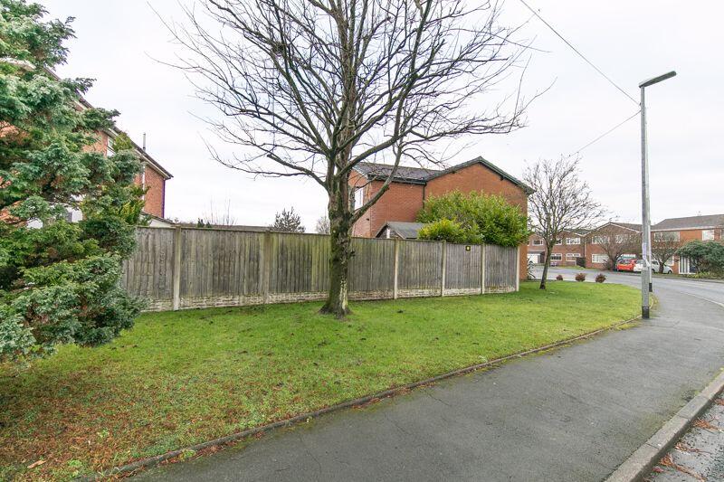 Rear corner external