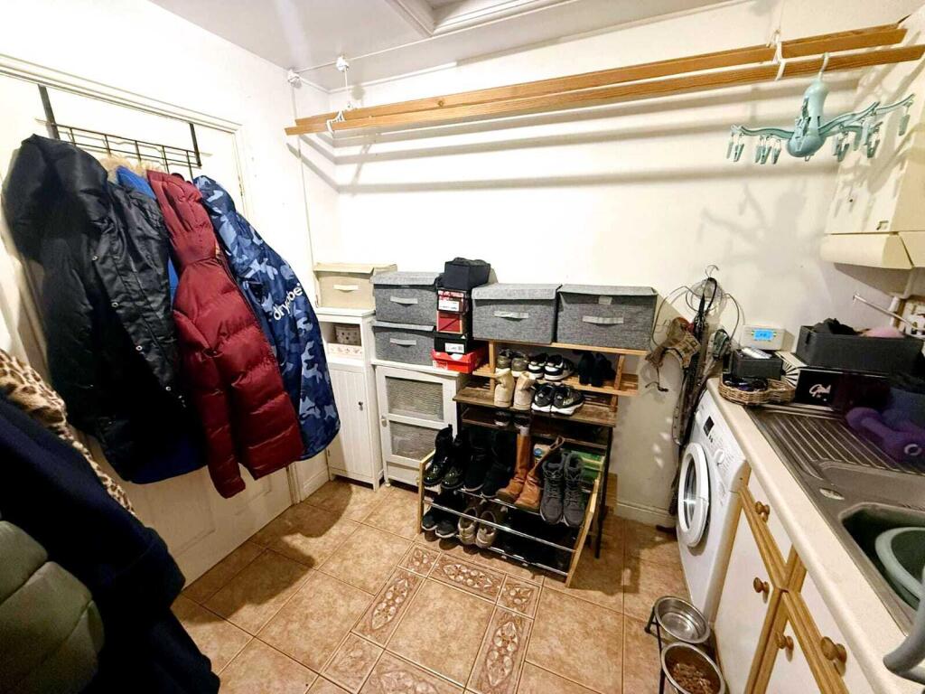 c4b65ad8-593a-4a5a-9216-3ea7358fed13