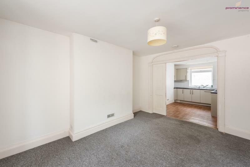 Dining/Kitchen