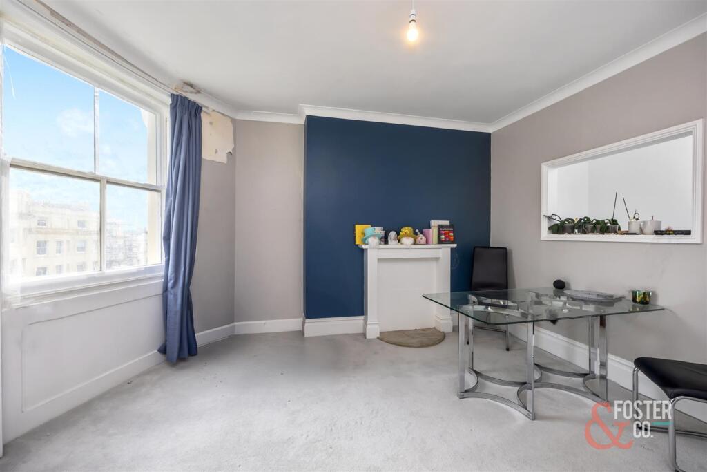 Brunswick Place, 67 Flat 5_005(2).jpg