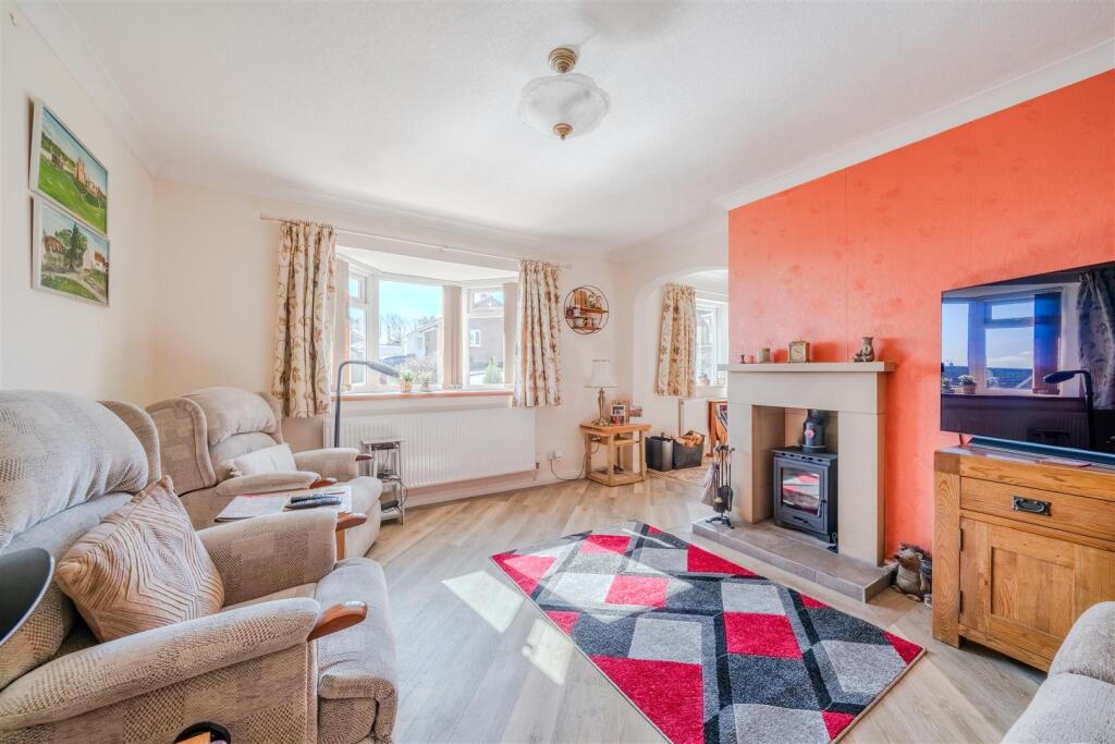 Living Room.jpg