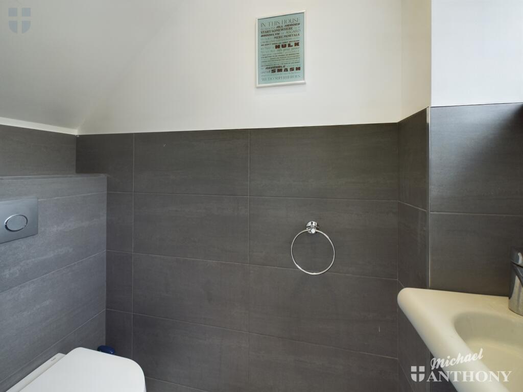 CAM03218G0-PR0181-STILL025